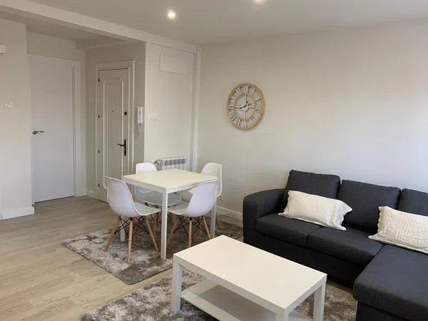 Piso en calle la Amistad, 14