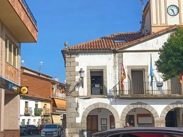 Casa de pueblo en Calle Real s/n - Foto 2