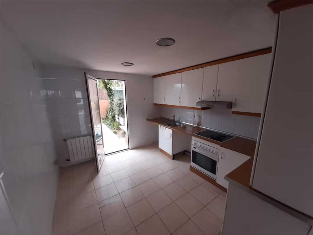 Piso en  Avenida Pintor Pérez Gil 13 - Foto 7