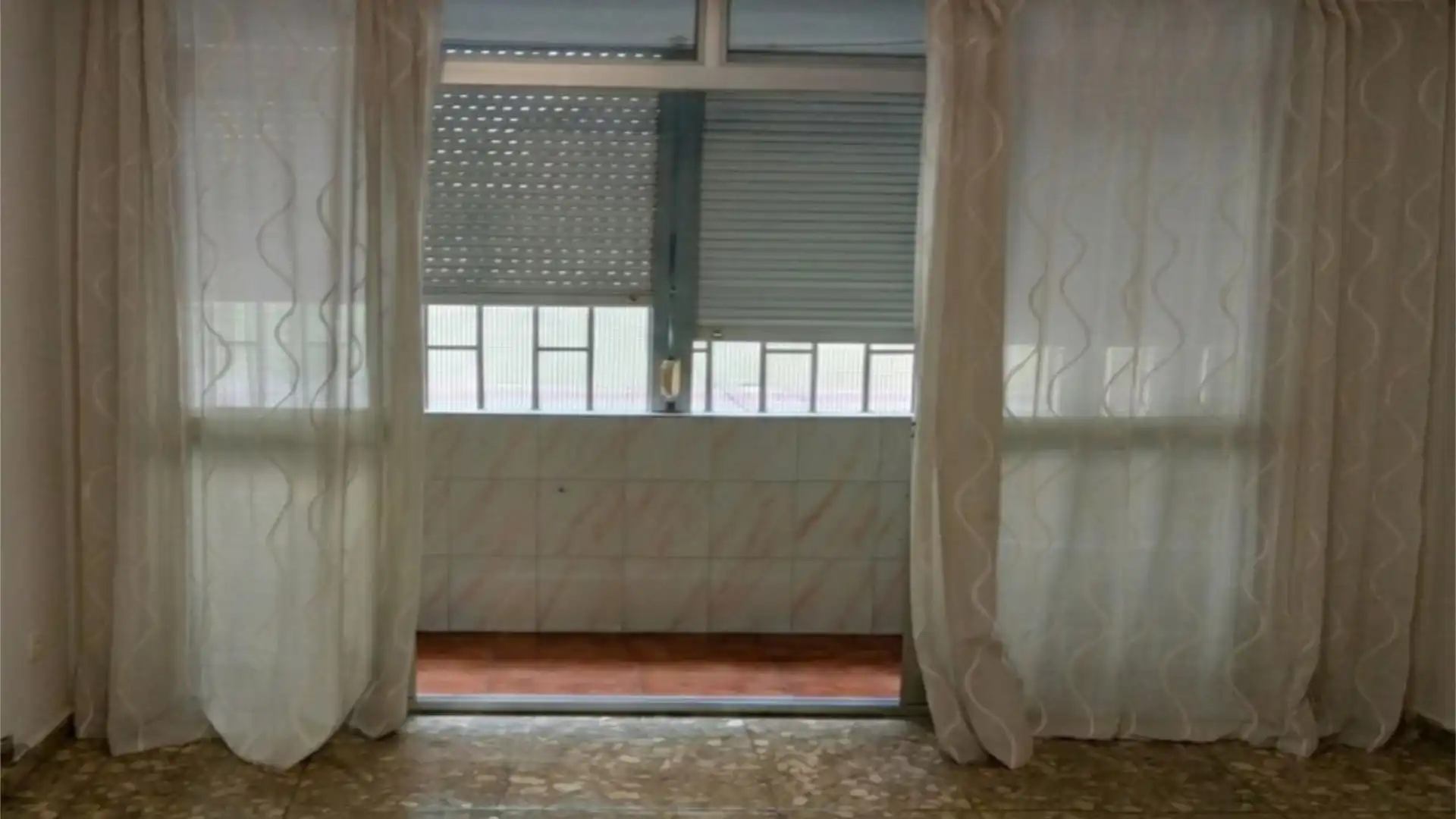 Piso en  Calle Comandante Román 2 - Foto 3