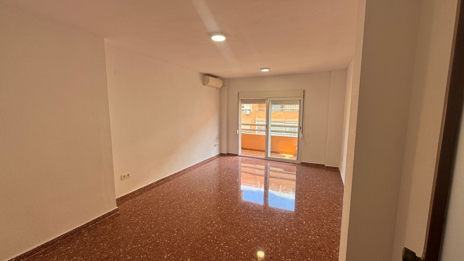 Alquiler de piso en Calle de Dolores Marqués, 9 - Foto 1
