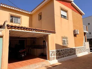 Planta baja en  Calle Isla Margarita 7 - Foto 2