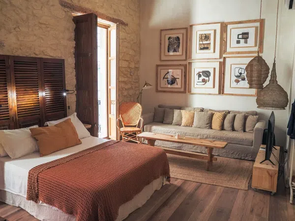 Estudio en calle Girona, 37