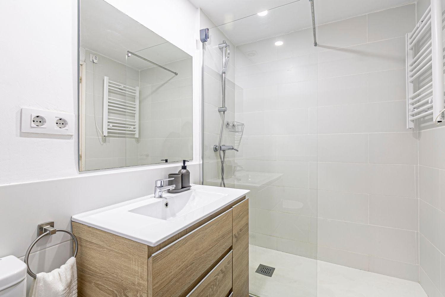 Piso en calle de Catalina Suárez, 25 - Foto 11