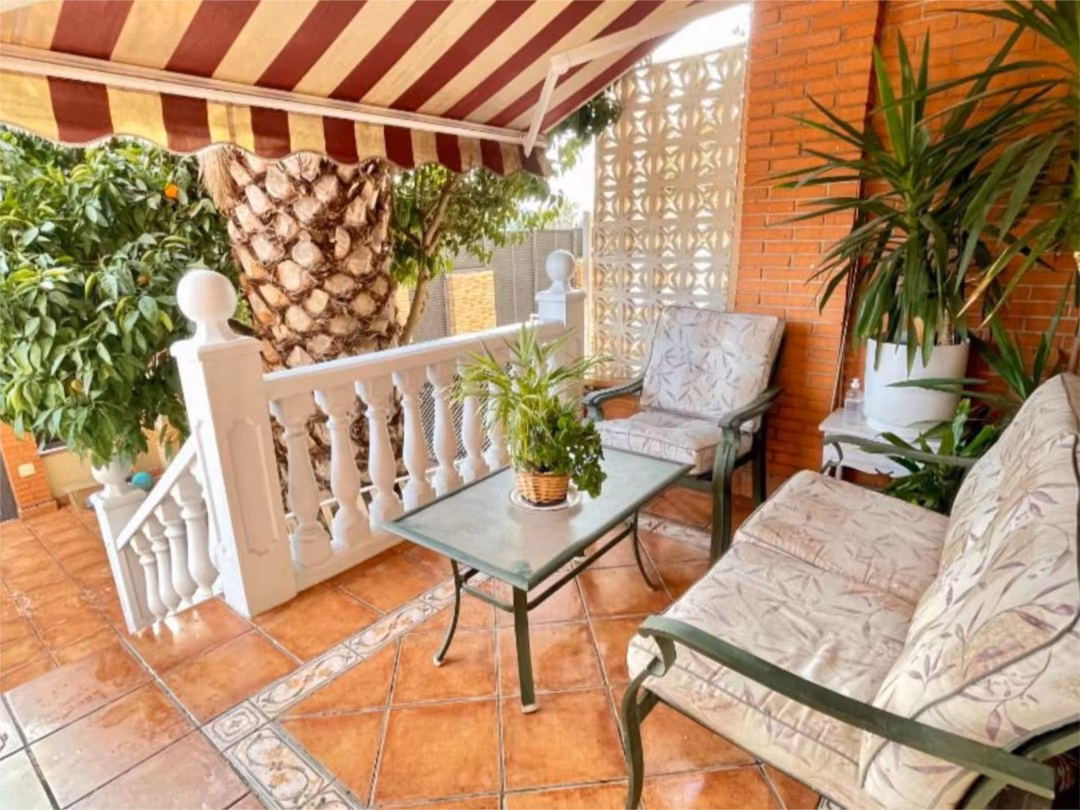 Casa adosada en Alcalá de Henares - Foto 2