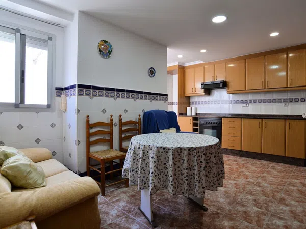 Piso en Calle l'Alcalatén, 1, Zona Parc Central - Hort de Trenor, Zona Parc Central - Hort de Trenor - Foto 2