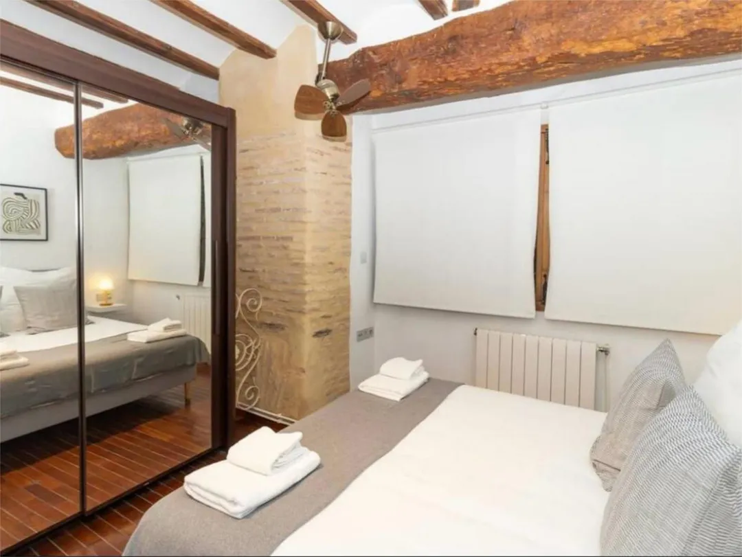 Piso en  Plaça de la Mare de Déu 1 - Foto 9