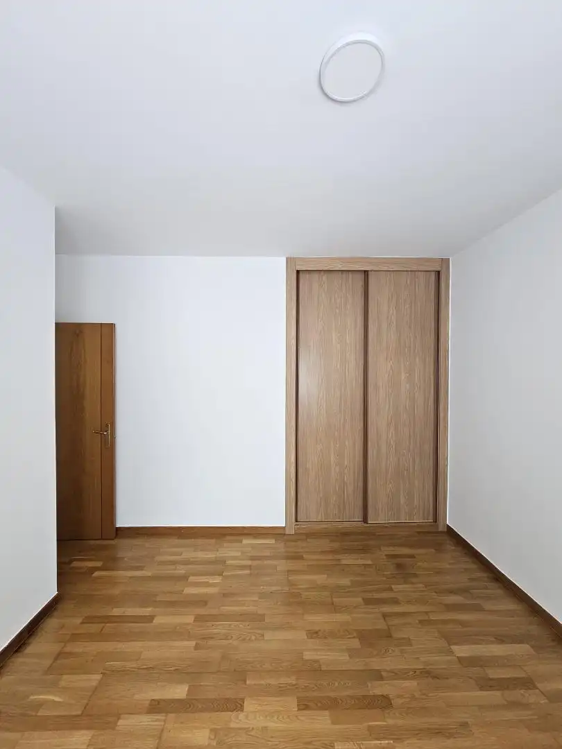 Piso en  Calle Doctor Alfonso Chiscano Díaz 8 - Foto 5