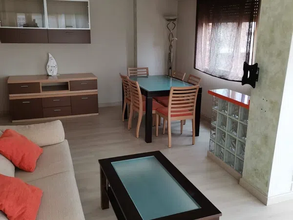 Piso en calle de la Bega, 17