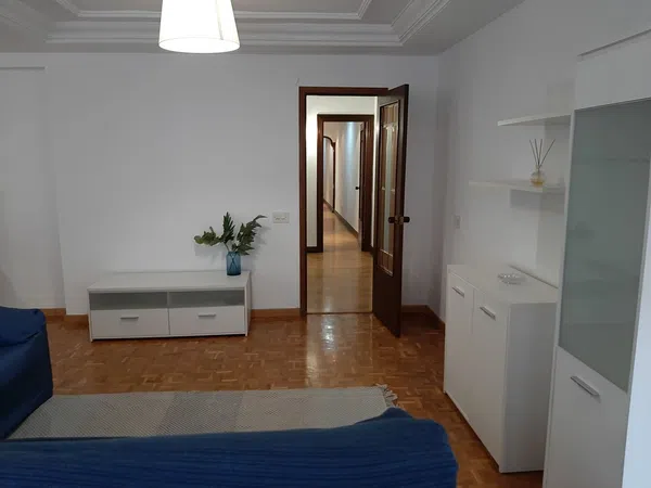 Piso en calle Poeta Campos Vasallo, 7