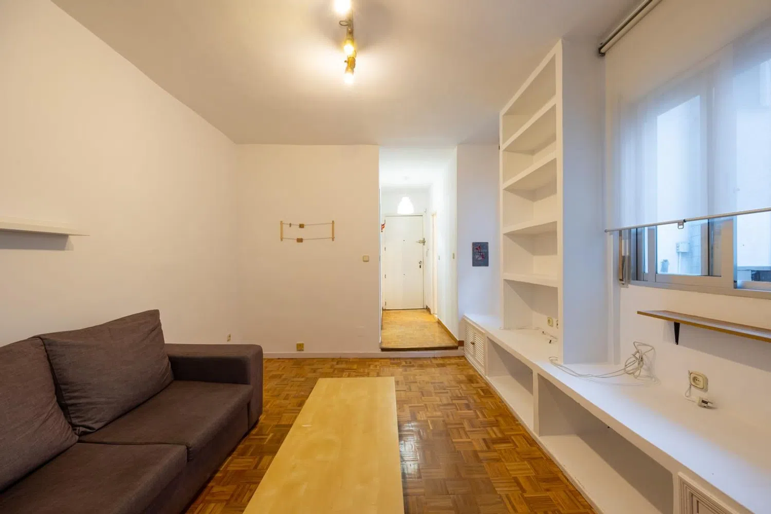 Piso en calle de Luchana - Foto 5