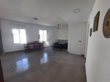 Piso en  Carrer D'Antonio Trueba 23 - Foto 1