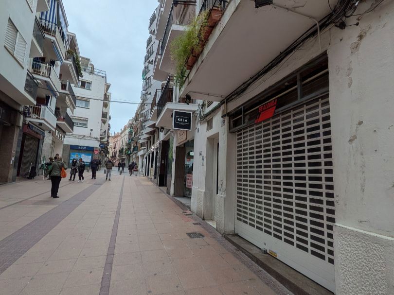 Local comercial en  Carrer de les Parellades 29 - Foto 4
