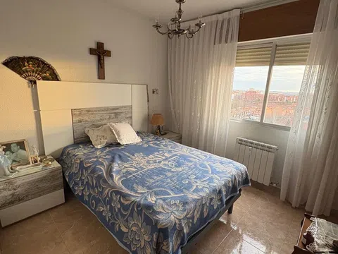 Piso en avenida del Oeste, 3