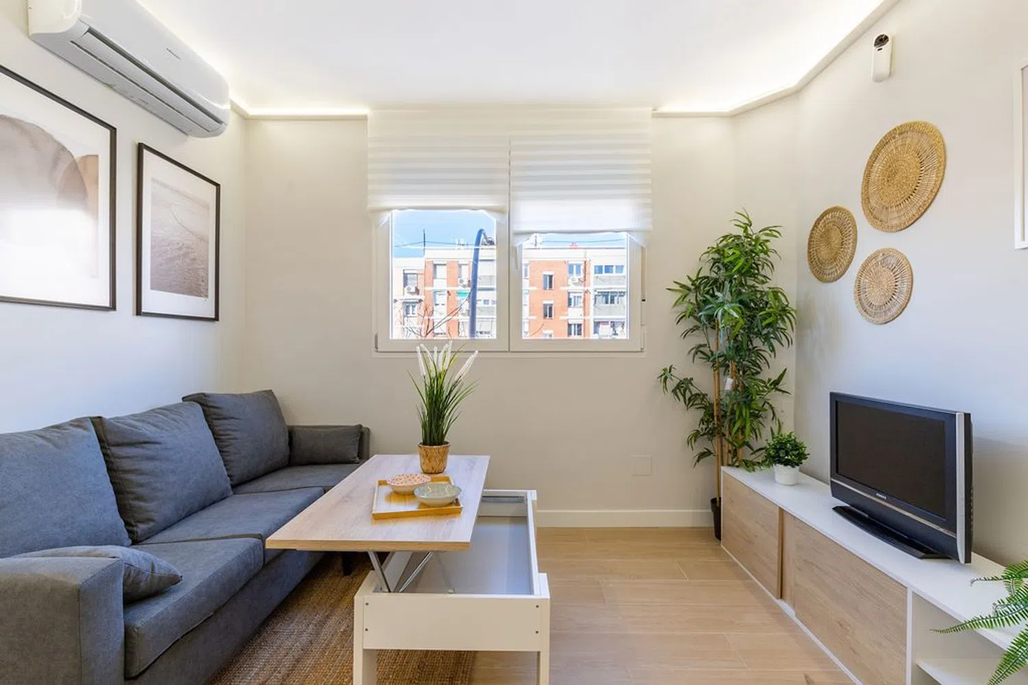 Piso en avenida del Marqués de Corbera, 38 - Foto 4