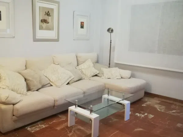 Piso en calle Santa Adela, 69