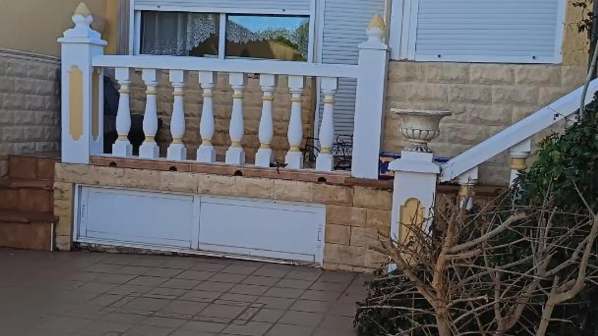 Chalet en  Carrer Serra del Reclot 6 - Foto 2