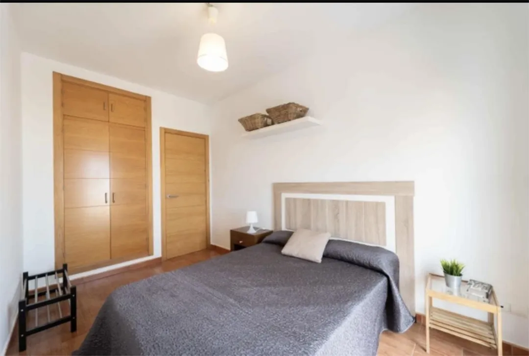 Piso en  Calle Hermanos Cortés 9 - Foto 8