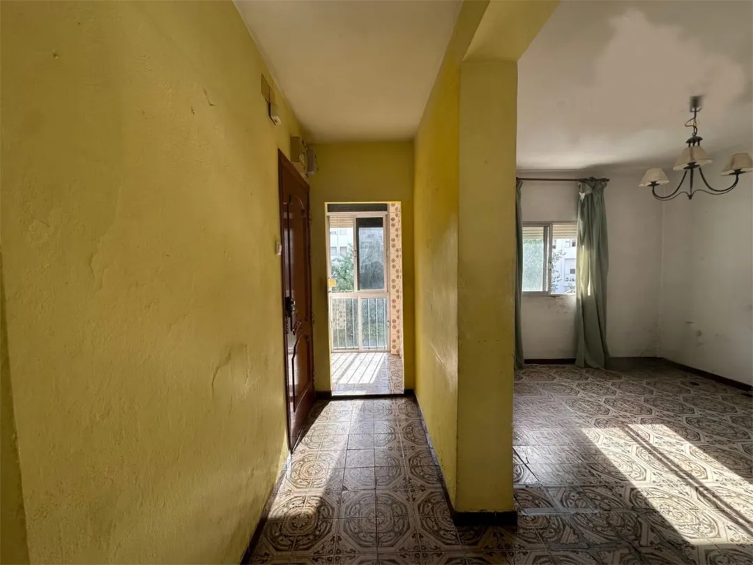 Piso en  Avenida de la Paz 10 - Foto 2