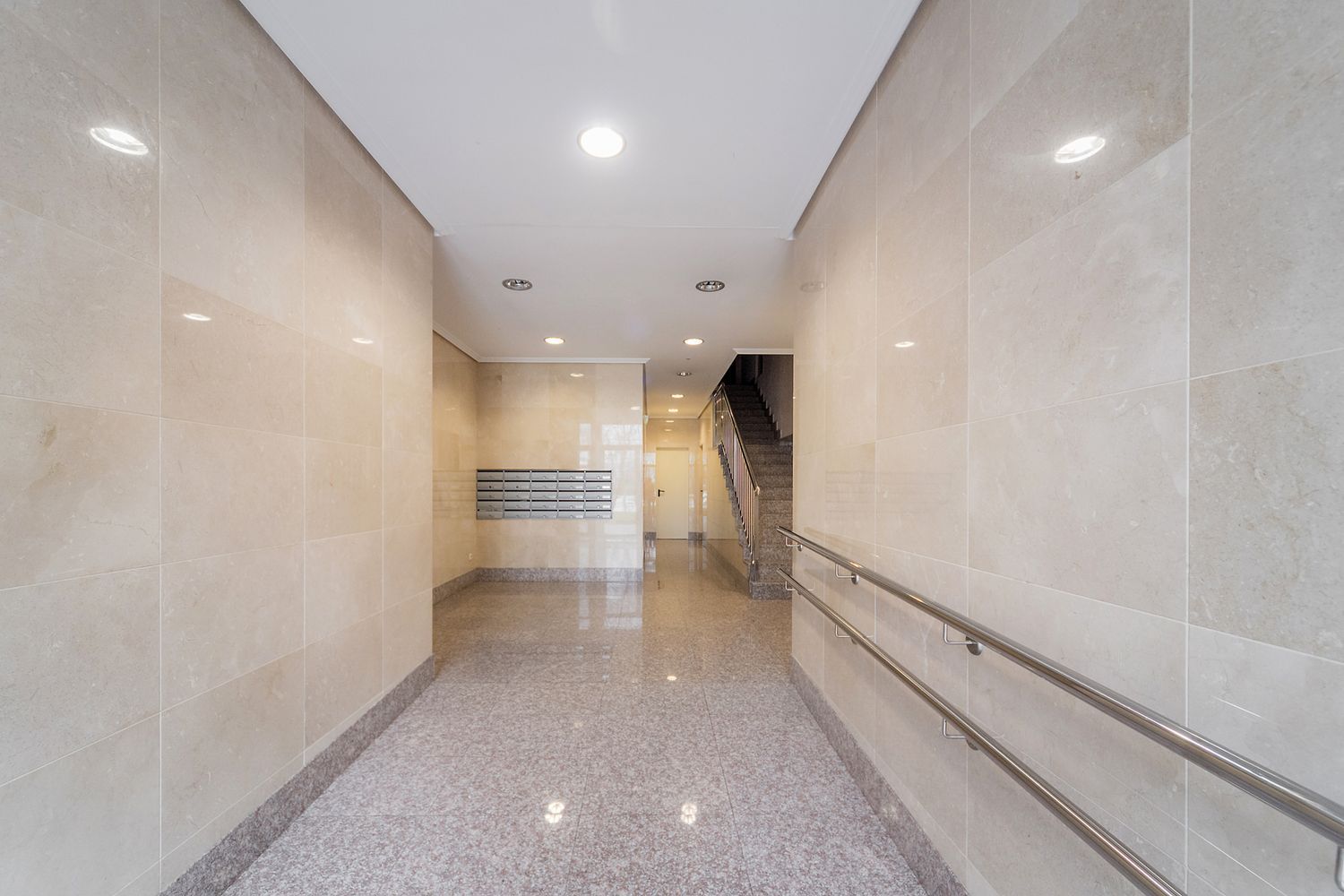 Piso en calle de Irunlarrea, 50 - Foto 20