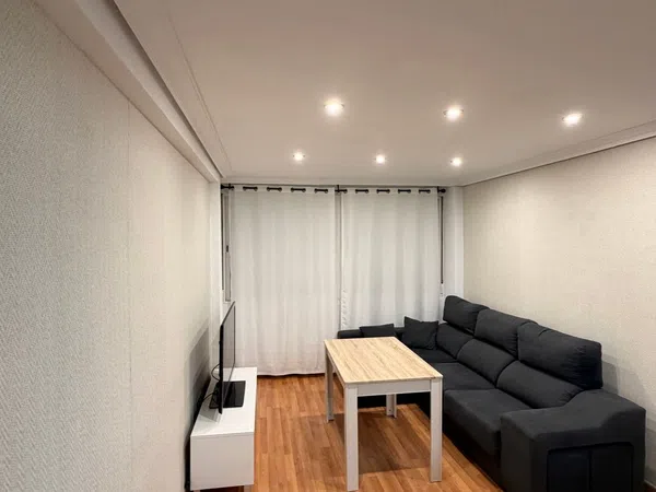 Piso en calle Pintor Velázquez, 1