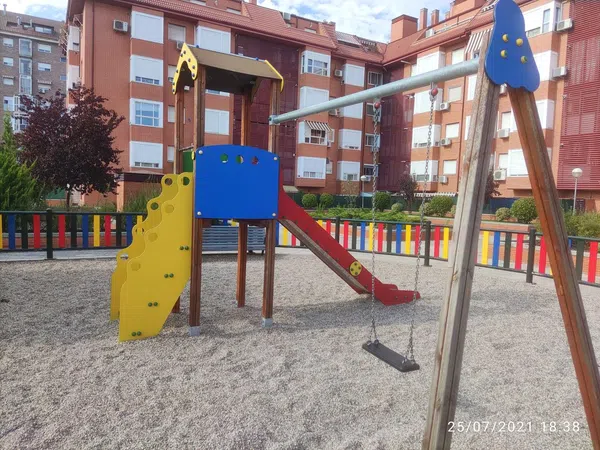 Piso en calle de Berrocal, 34