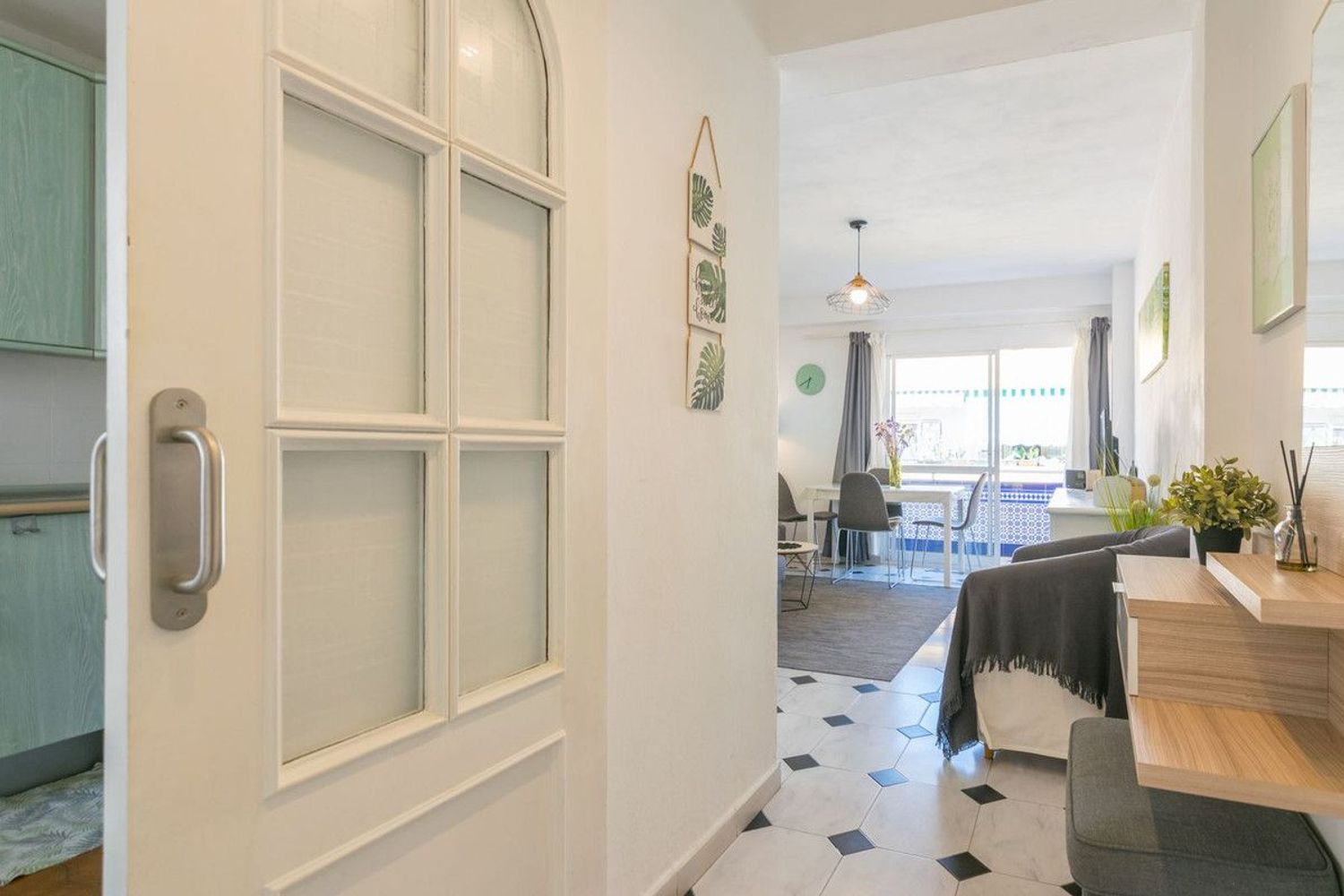 Piso en calle Cristóbal Colón, 8 - Foto 2