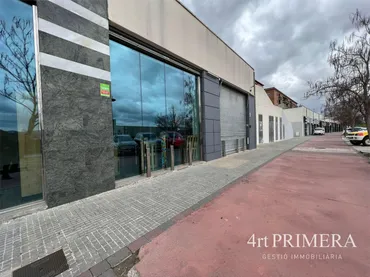 Local comercial en  Carrer Apel·les Mestres 1 - Foto 3