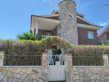 Chalet en  Carretera d'Alcolea del Pinar 88 - Foto 2