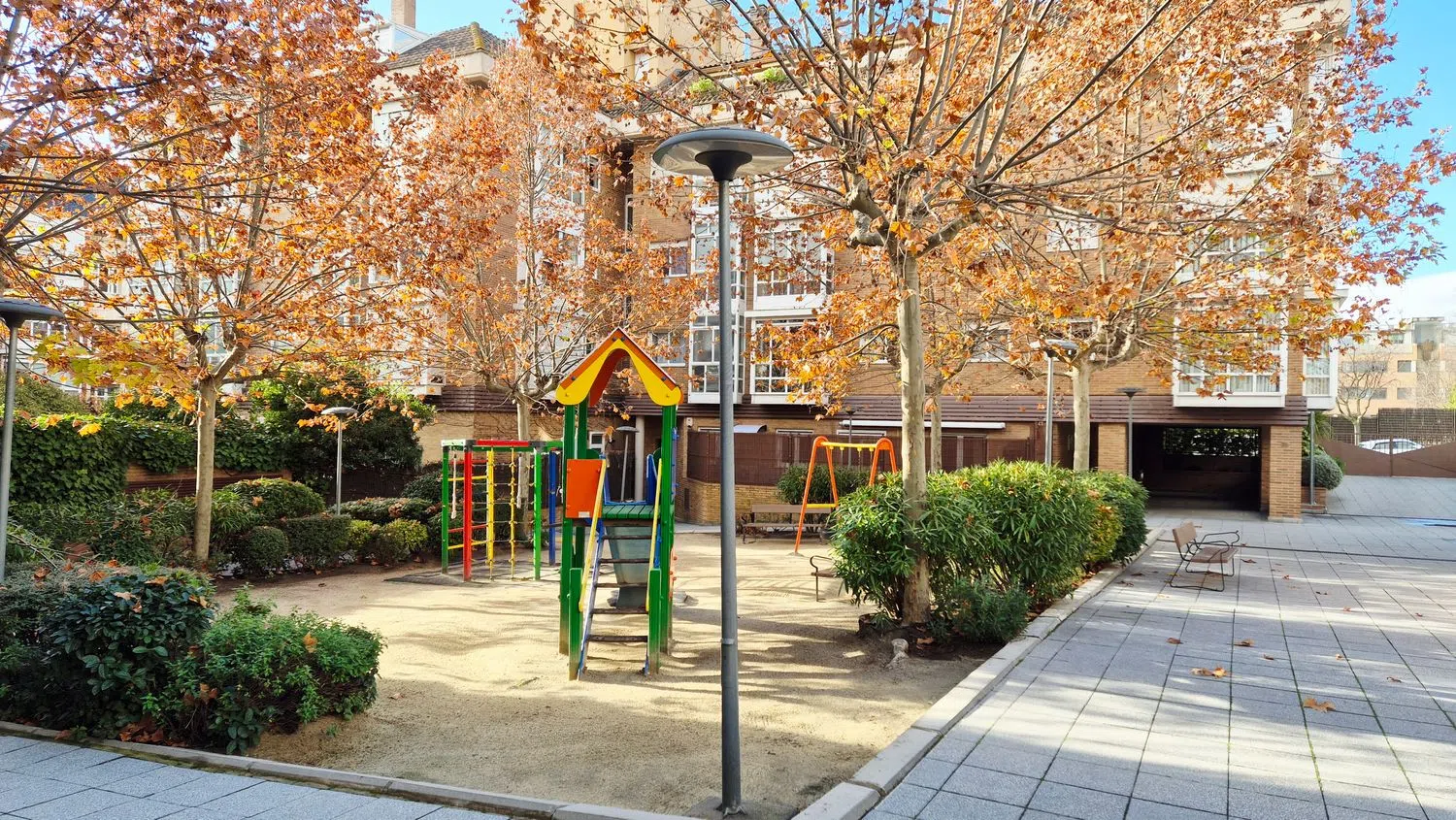 Piso en calle Bahía de Almería, 28 - Foto 18