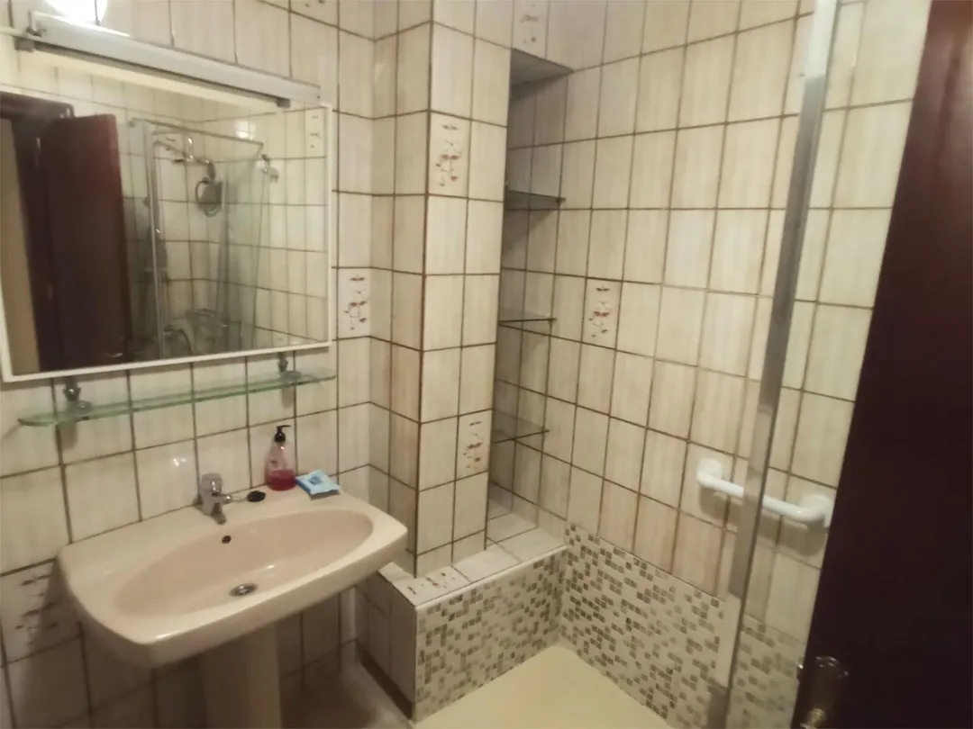 Piso en  Calle Escultor Roque López 1 - Foto 17