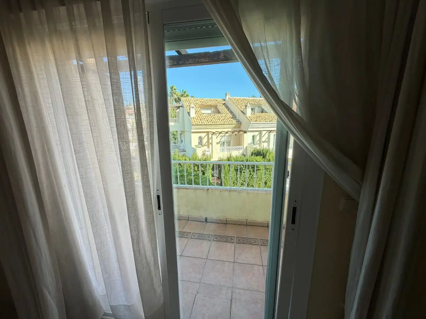Casa adosada en  Avenida Pinos de los 18 - Foto 15