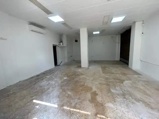 Local comercial en L'Hospitalet de Llobregat - Foto 4