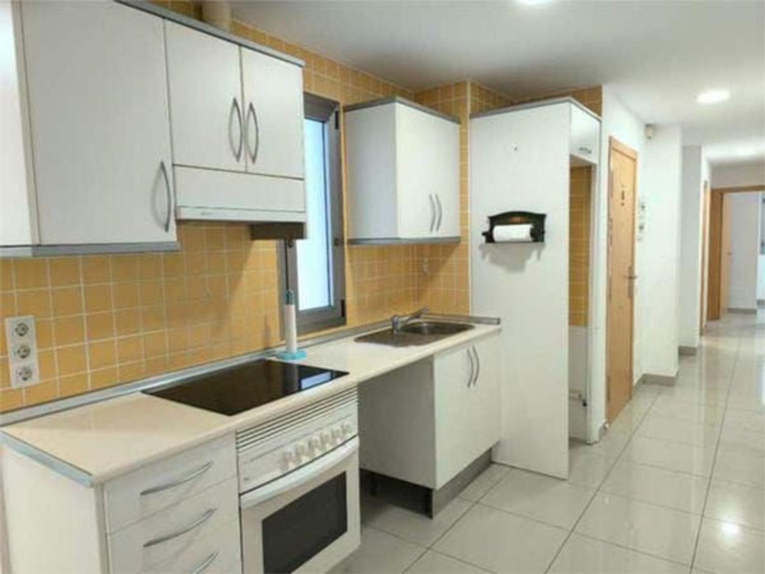 Piso en calle Bernardo de la Torre, 60 - Foto 1