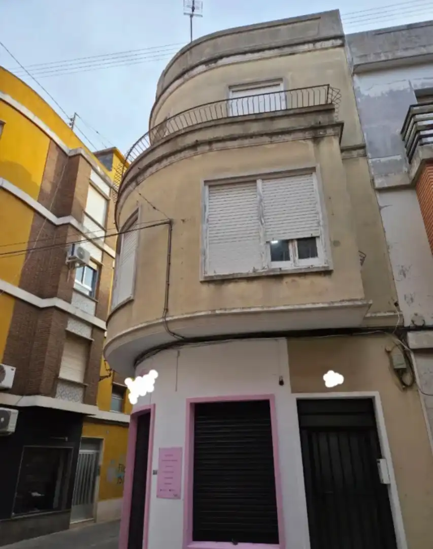 Casa adosada en  Carrer Piletes 48 - Foto 2