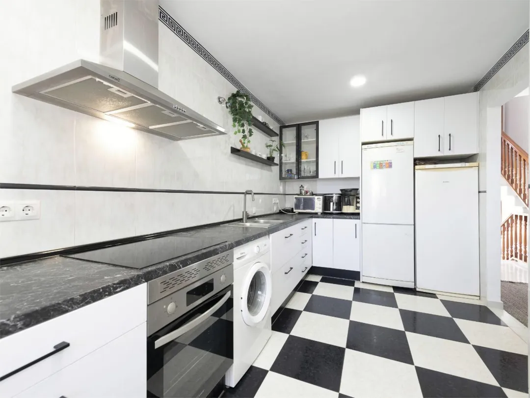 Casa adosada en  Calle Picadero 20 - Foto 8