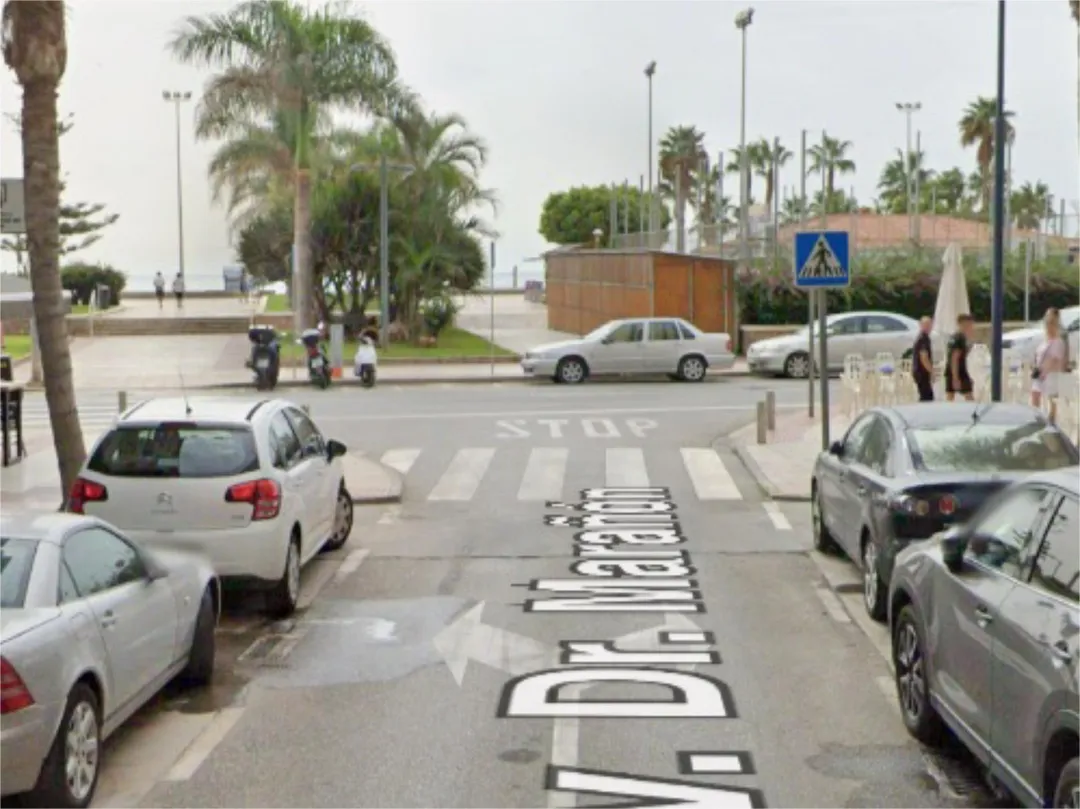 Piso en  Paseo Marítimo de Poniente N 39