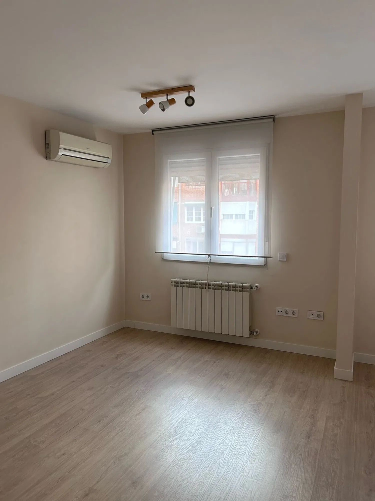 Piso en calle de la Virgen de África, 39 - Foto 7