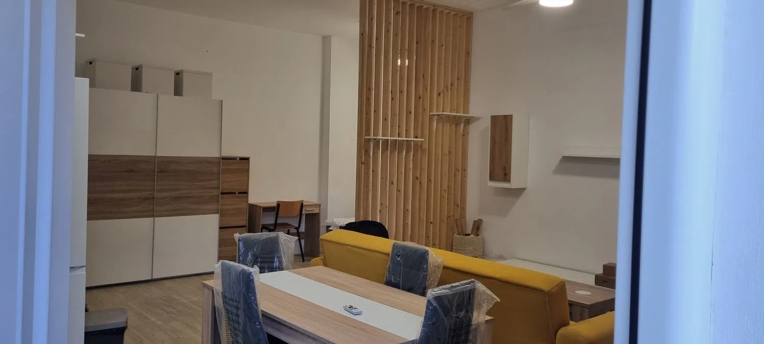 Estudio en avenida Santa Rosa de Lima, 12 - Foto 2