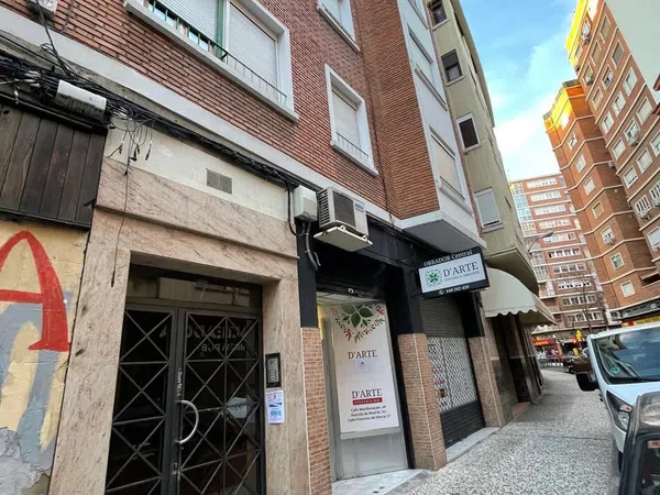 Piso en calle de Juan José Rivas, 7