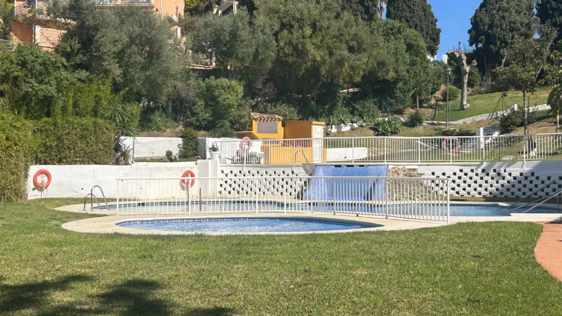 Casa adosada en  Calle Trébol 22 - Foto 1