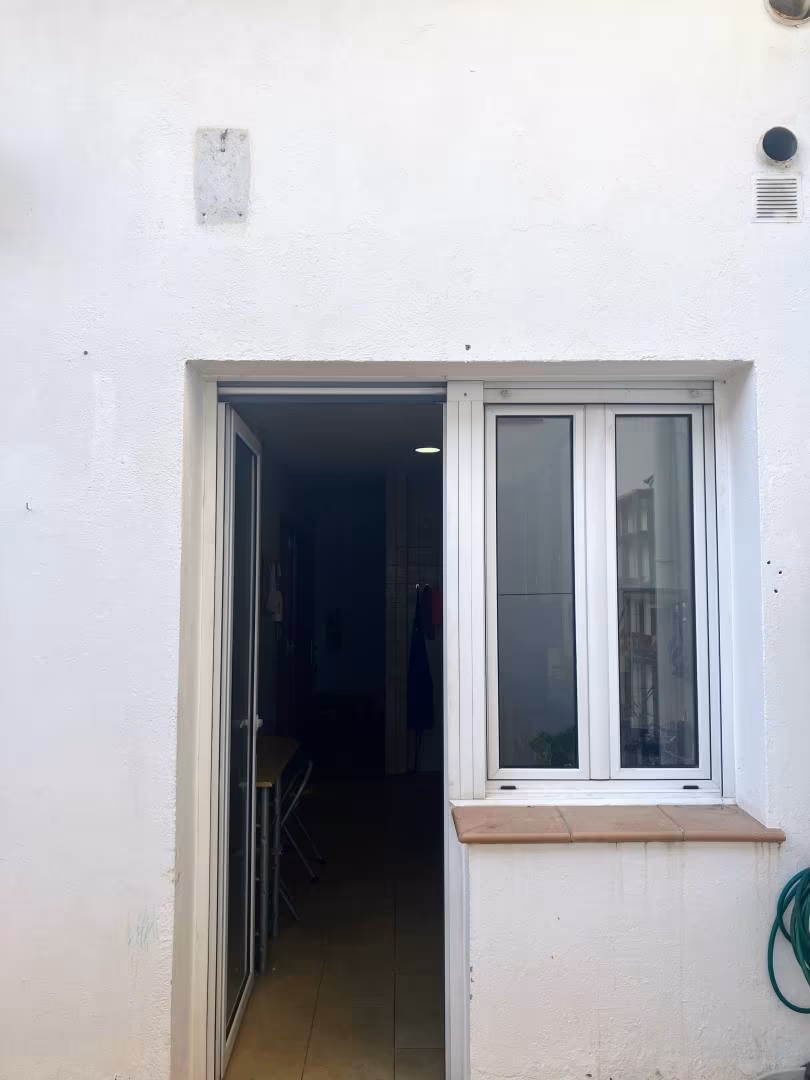 Casa adosada en  Carrer de la Circumval lació Baixa 37 - Foto 8