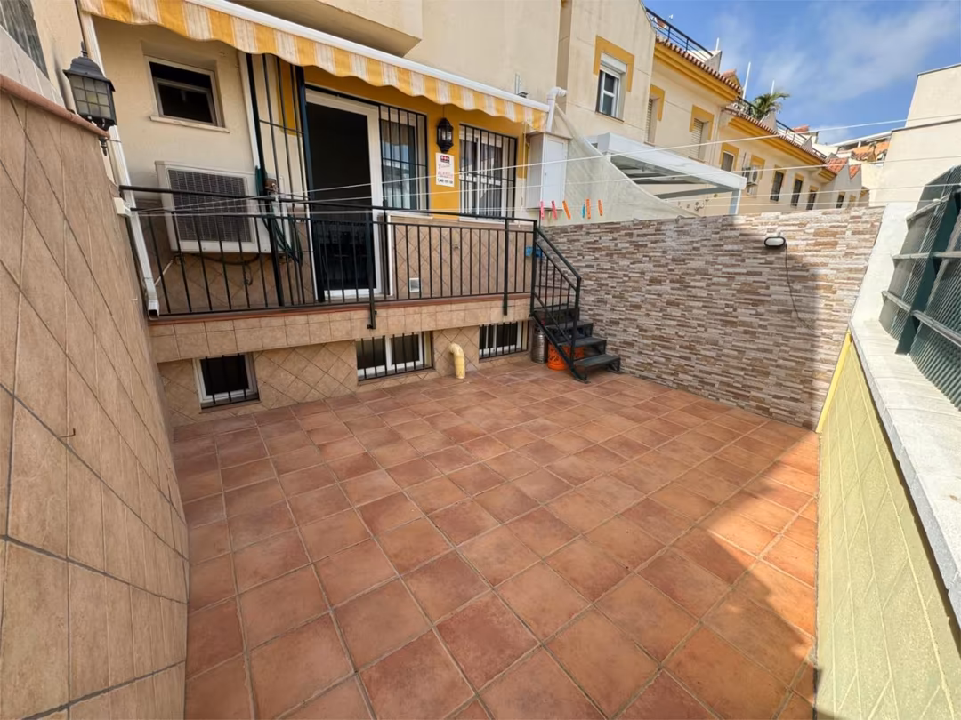 Casa adosada en  Avenida Pepita Durán 21 - Foto 10