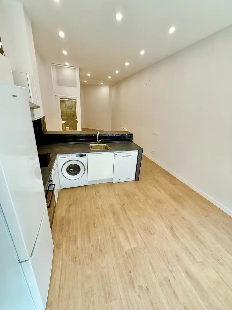 Estudio en  Calle de Martínez de la Riva 76 - Foto 7
