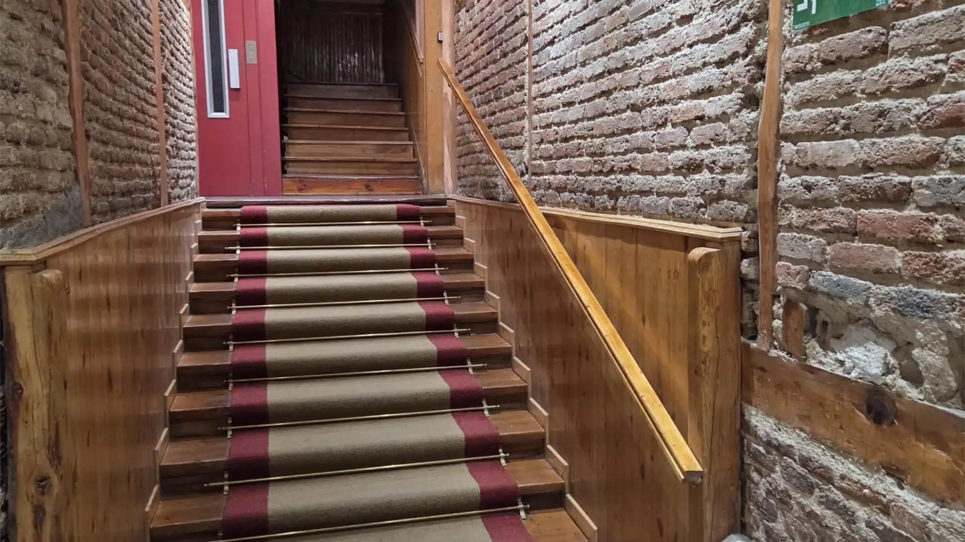 Piso en  Calle de las Tres Cruces 10 - Foto 2