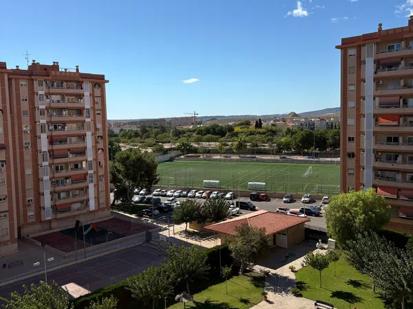 Piso en calle Virgen del Puig, 19
