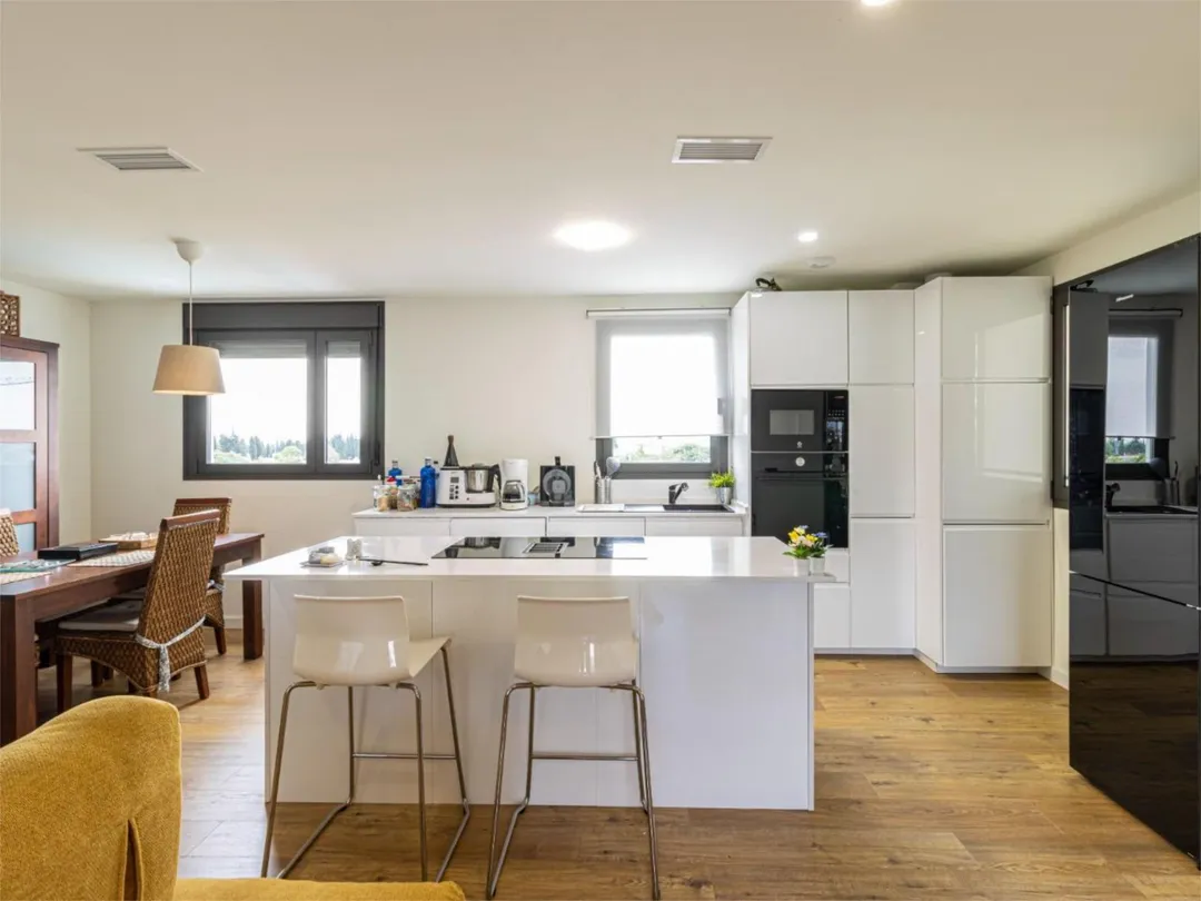 Piso en  Avenida Rey Juan Carlos I Local - Foto 2