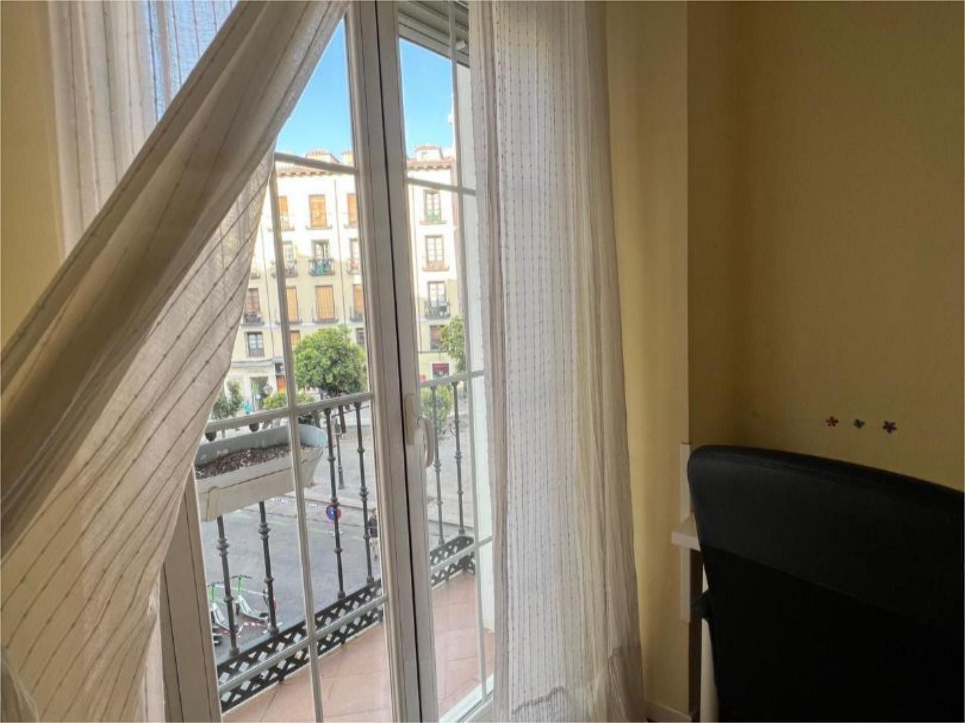 Piso en  Plaza de Cascorro 4