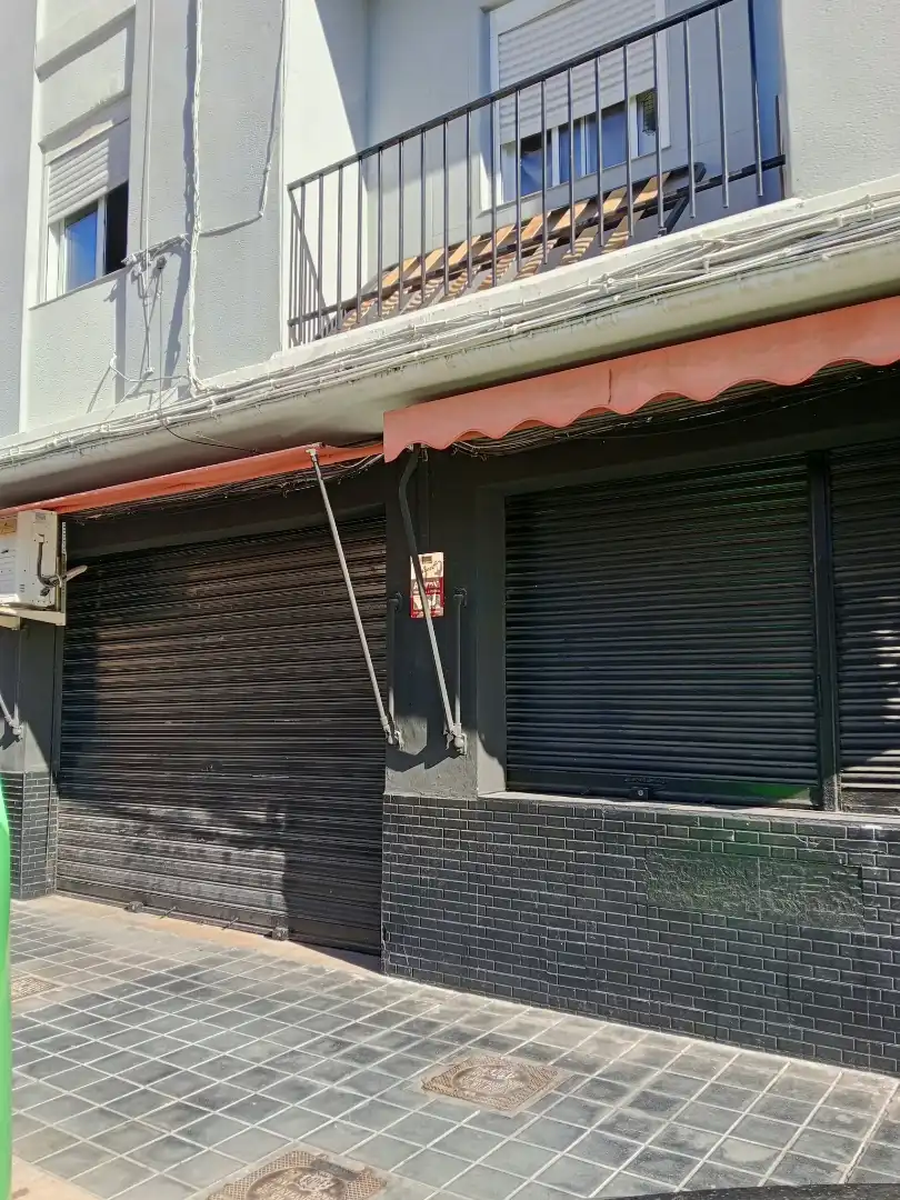 Planta baja en  Carrer de Santander 27 - Foto 4