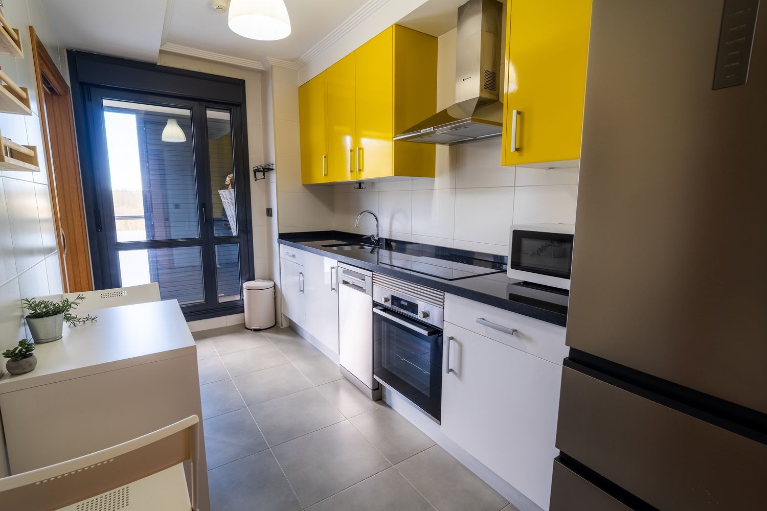 Piso en calle Tapia de Casariego, 15 - Foto 3